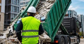 Вывоз строительного мусора в Алексине: услуги лицензированной компании — ПроМусор-Лкс